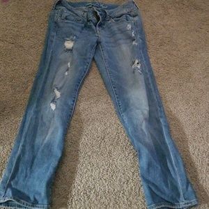 Destroyed denim capris